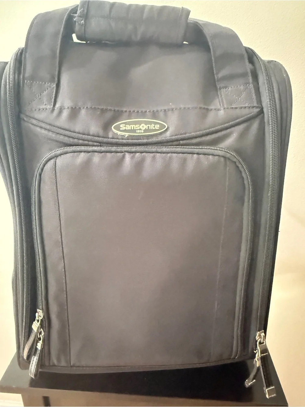 Samsonite Upright Wheeled Carry-On Underseater Small Travel Case 16